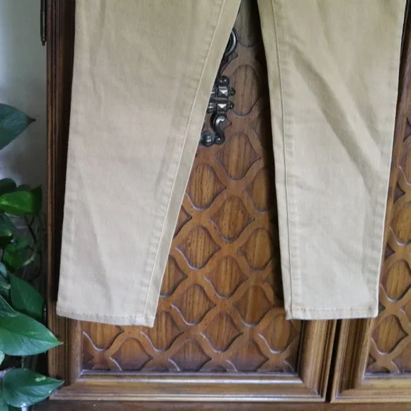 New Directions Button Fly High Rise Jeans - Khaki, Size 6 - Picture 6 of 16